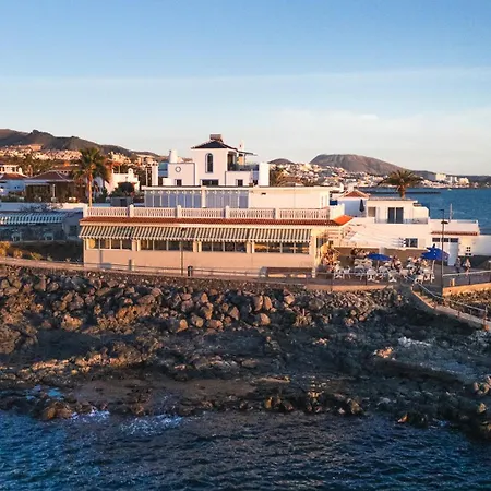 La Caleta With Apartman